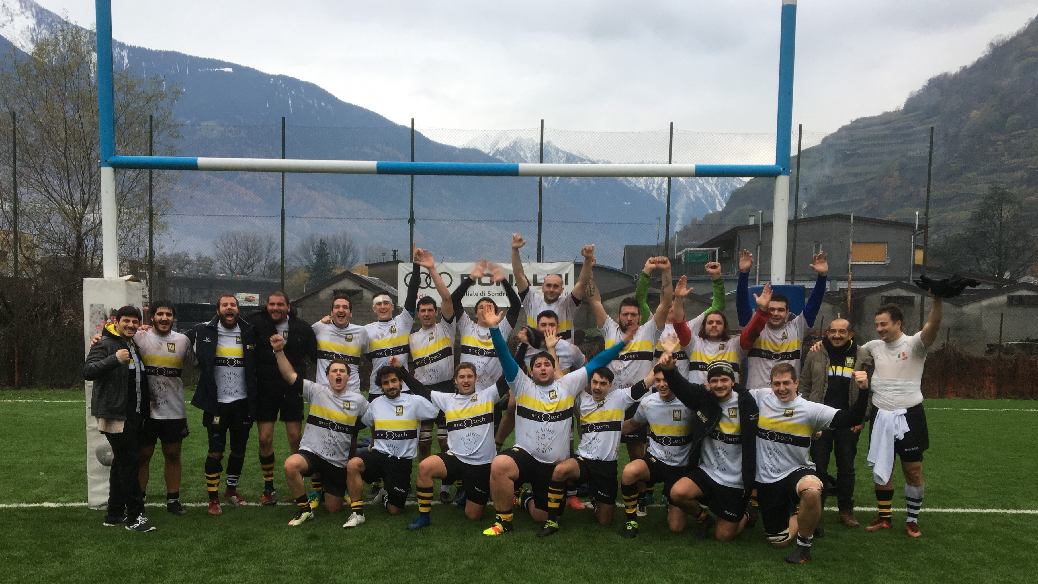 Prima squadra festeggia a Sondrio